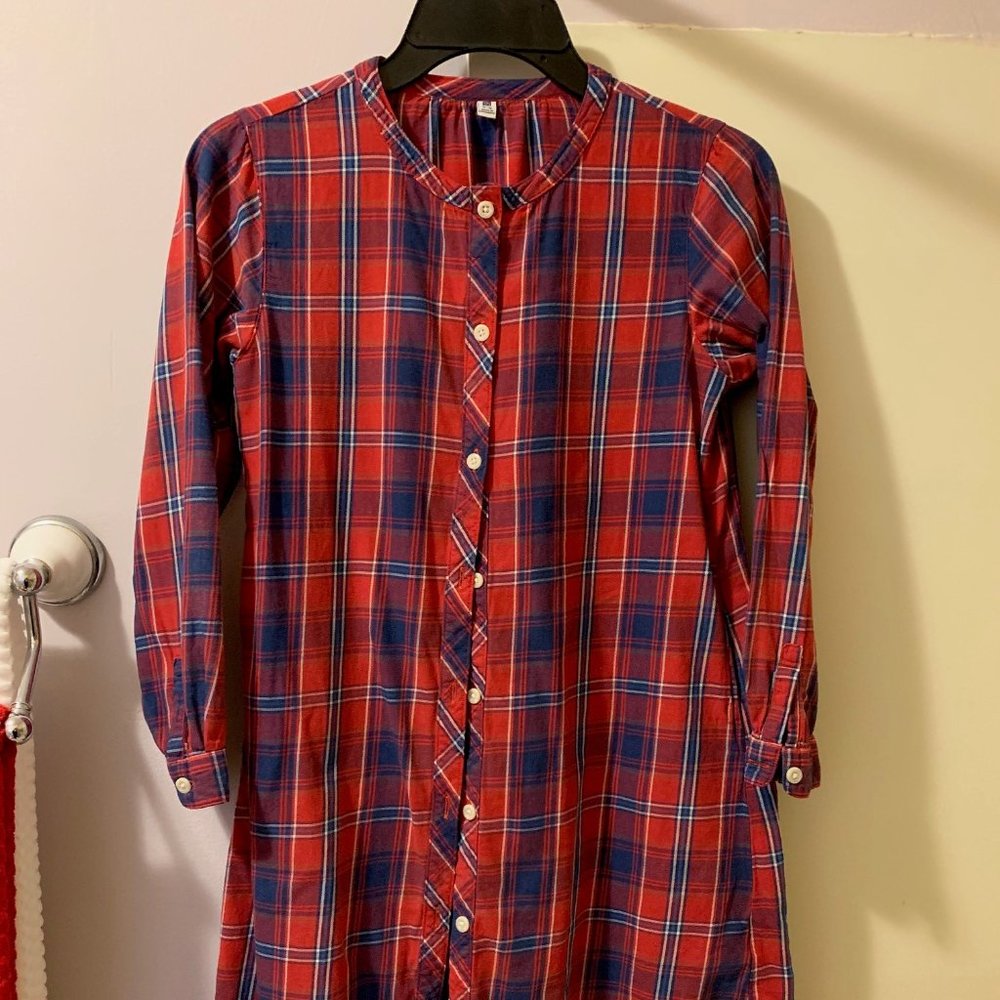 UNIQLO Soft Flannel Extra Long Button Down Shirt, Band Collar and Pockets, 11/12